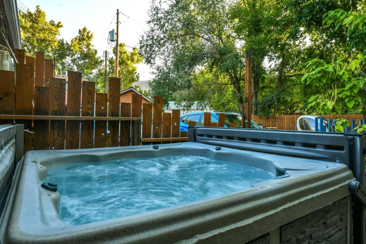 Lodge 5 - Downtown Location. Studio With Shared Hot Tub. Minutes To Arches N.P. Moab Exterior foto